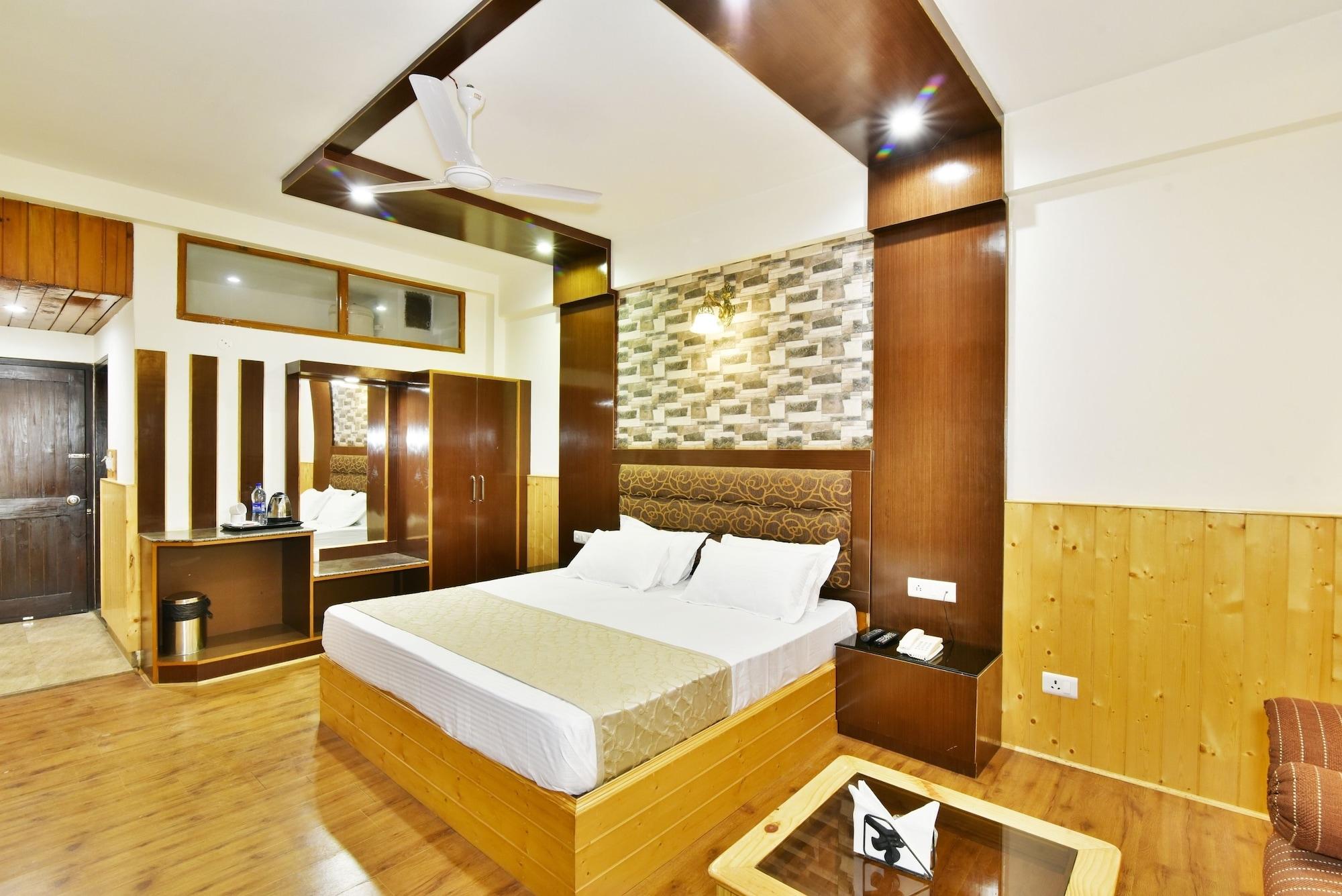 Hotel Devlok Manāli Exteriér fotografie