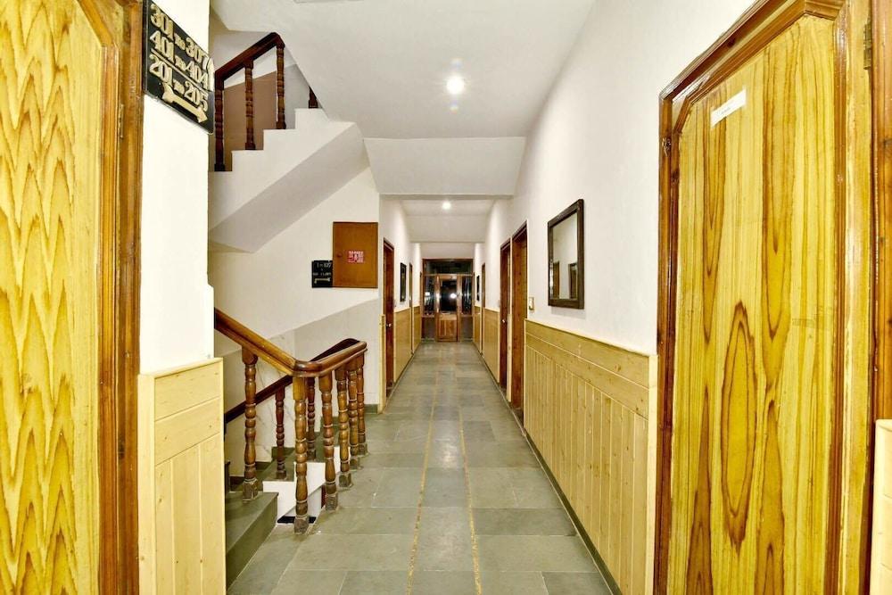 Hotel Devlok Manāli Exteriér fotografie